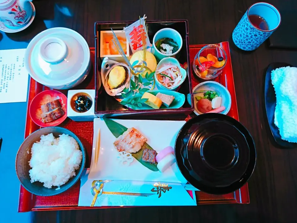 朝食のおせち御膳